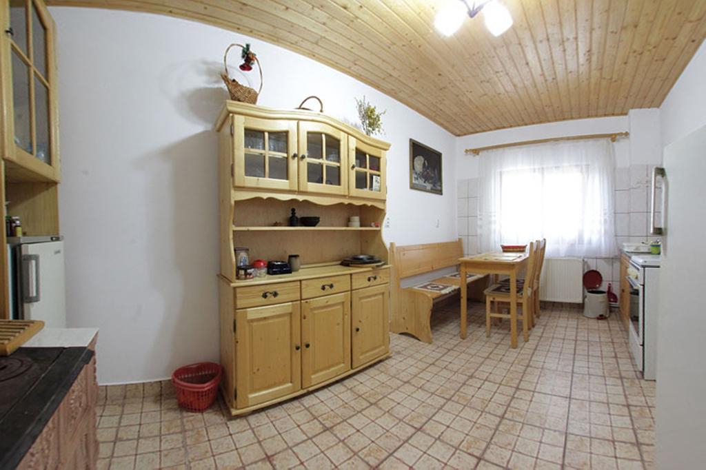 Pensiunea Flori De Camp Vatra Dornei Room photo