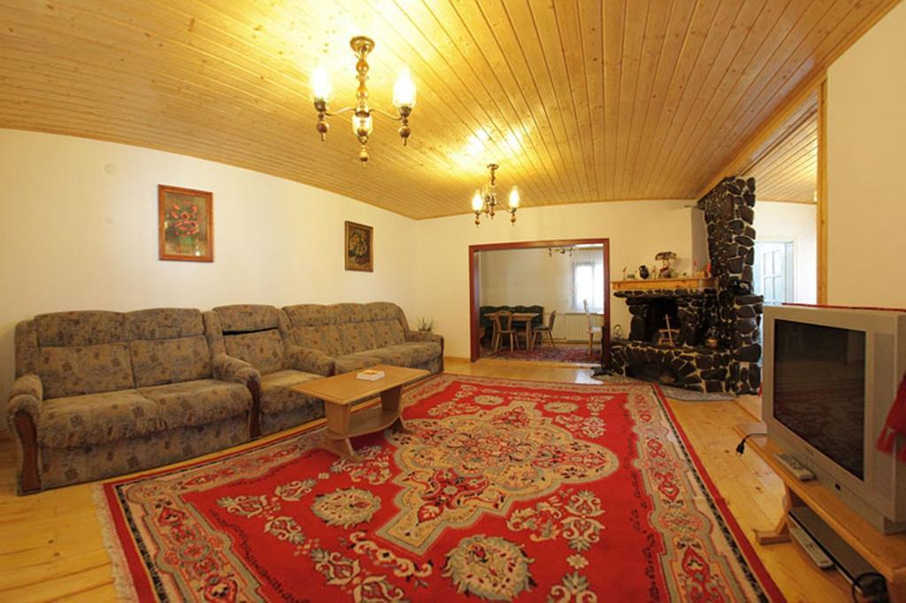 Pensiunea Flori De Camp Vatra Dornei Room photo